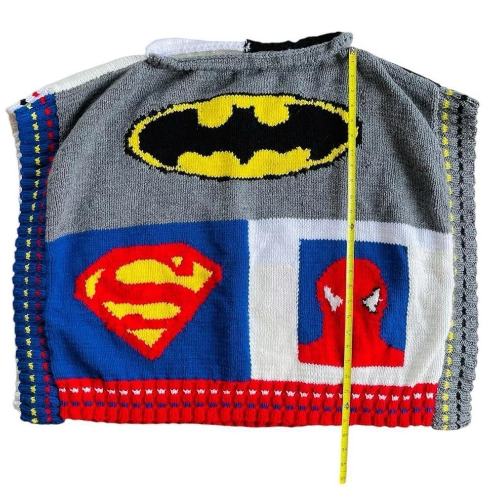 Vintage Hand Knit 2 Sided DC Marvel Superman Spiderman Batman Card Suits Poncho - Picture 7 of 8
